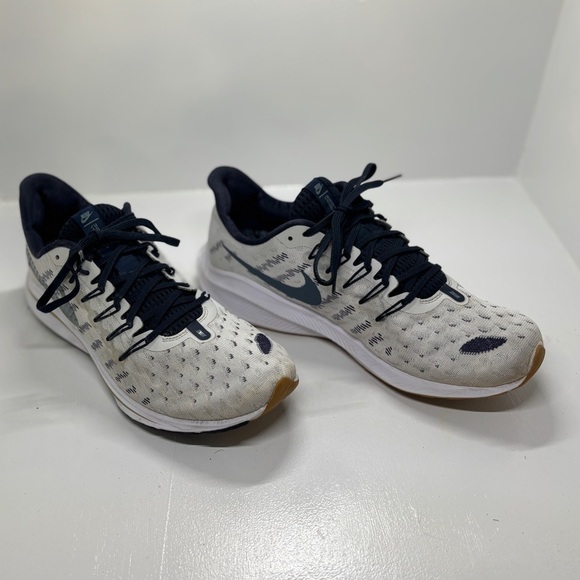Nike Air Zoom Vomero 14 Running Shoes White Navy Gum Sole Men’s 11.5